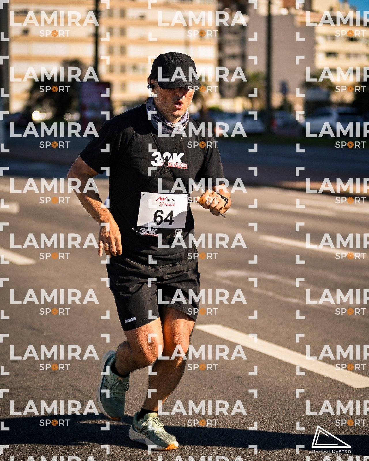 30K Montevideo - Dorsal 64