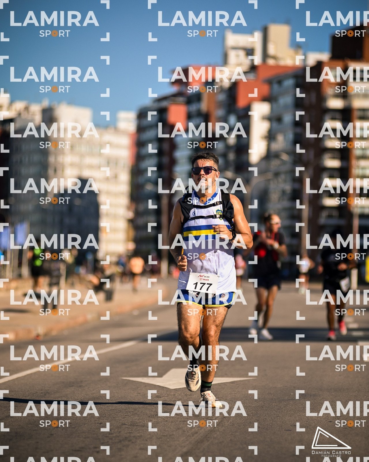 30K Montevideo - Dorsal 177