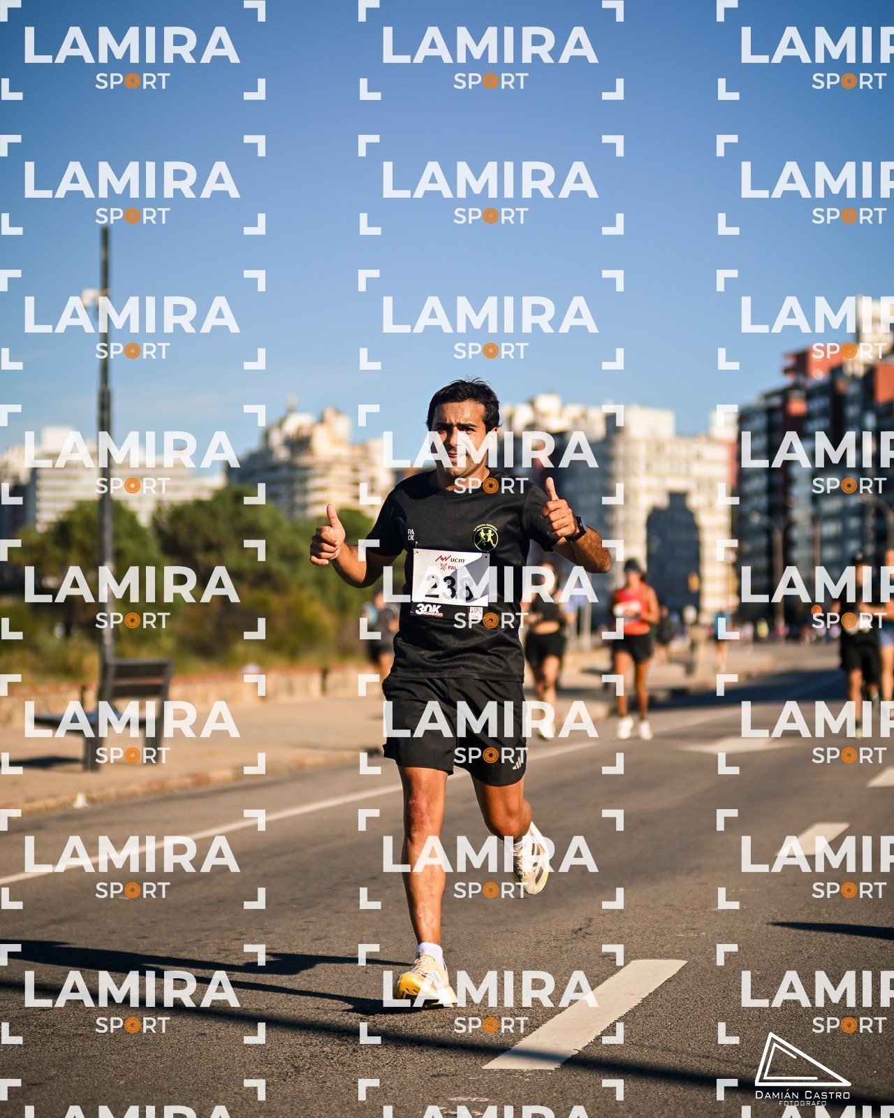 30K Montevideo - Dorsal 238