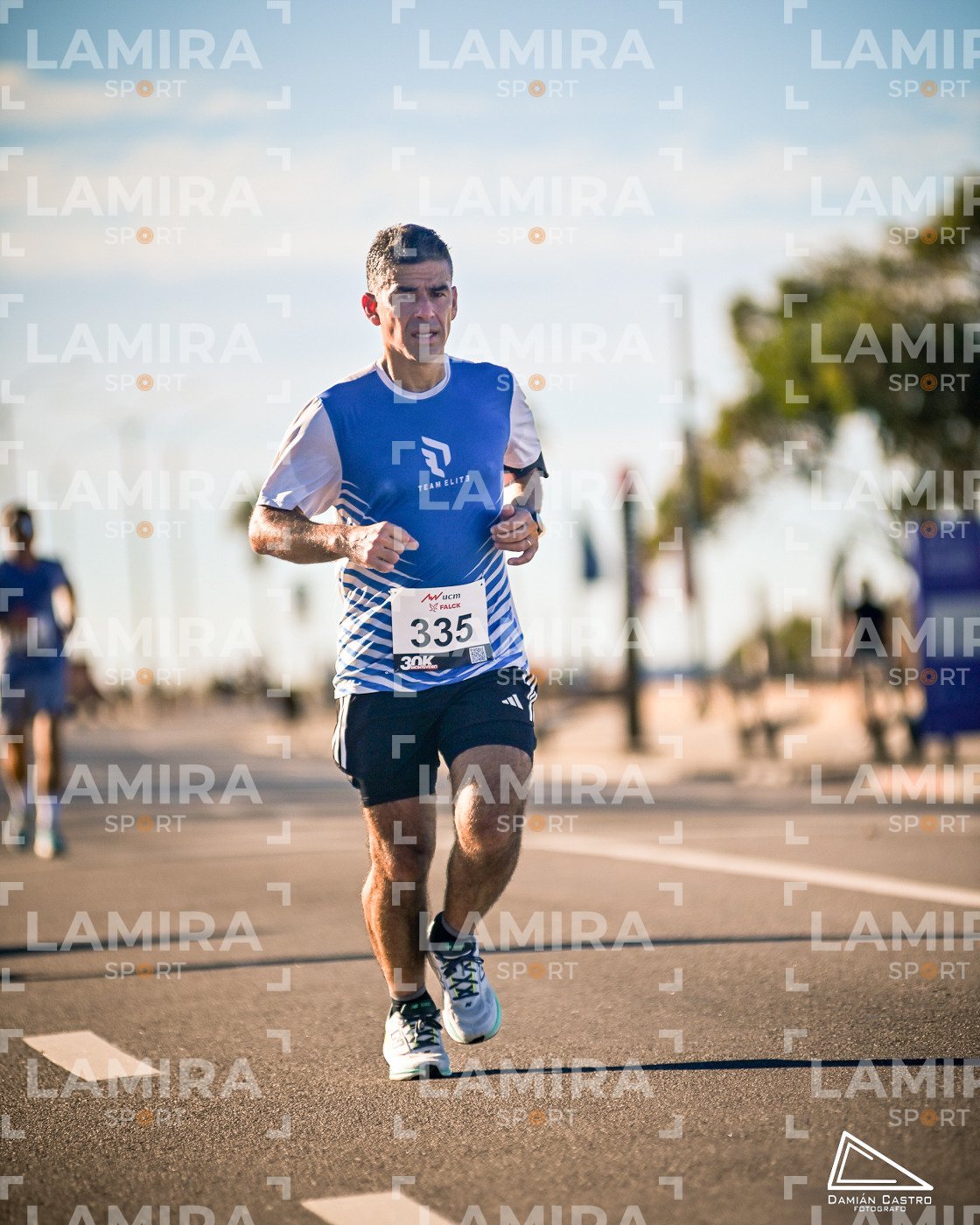 30K Montevideo - Dorsal 335