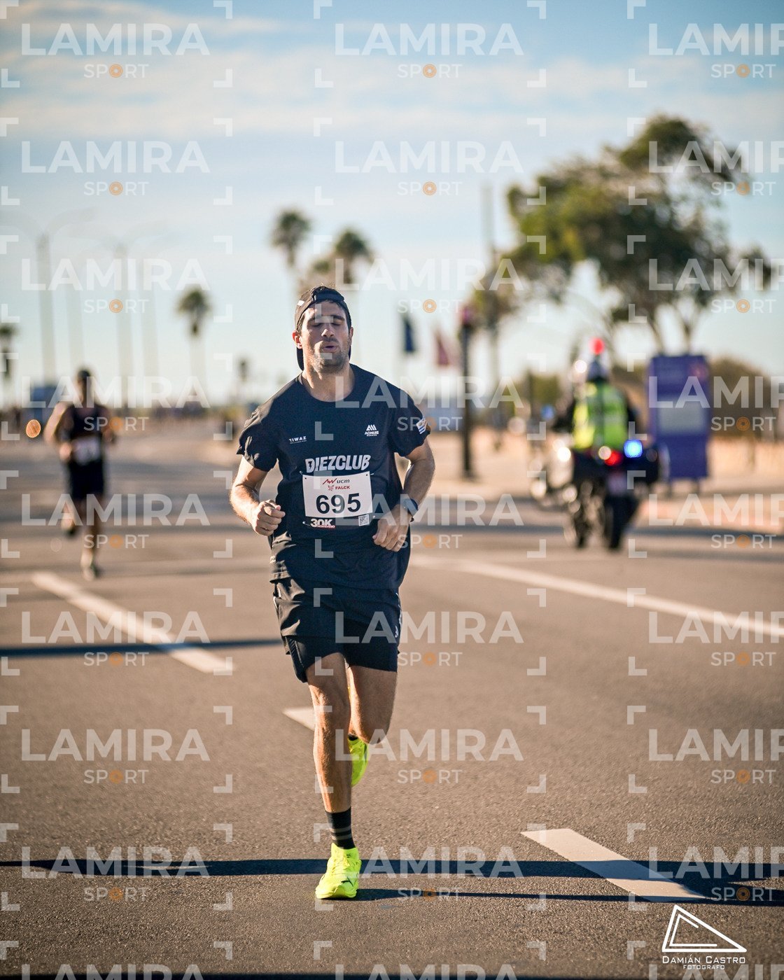 30K Montevideo - Dorsal 695