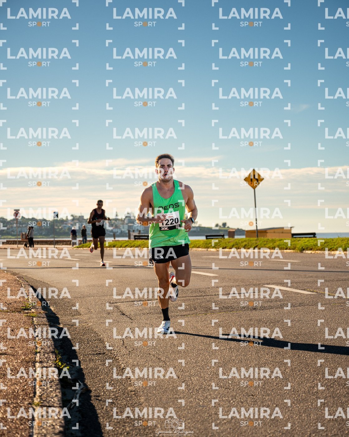 30K MONTEVIDEO - Dorsal 1220