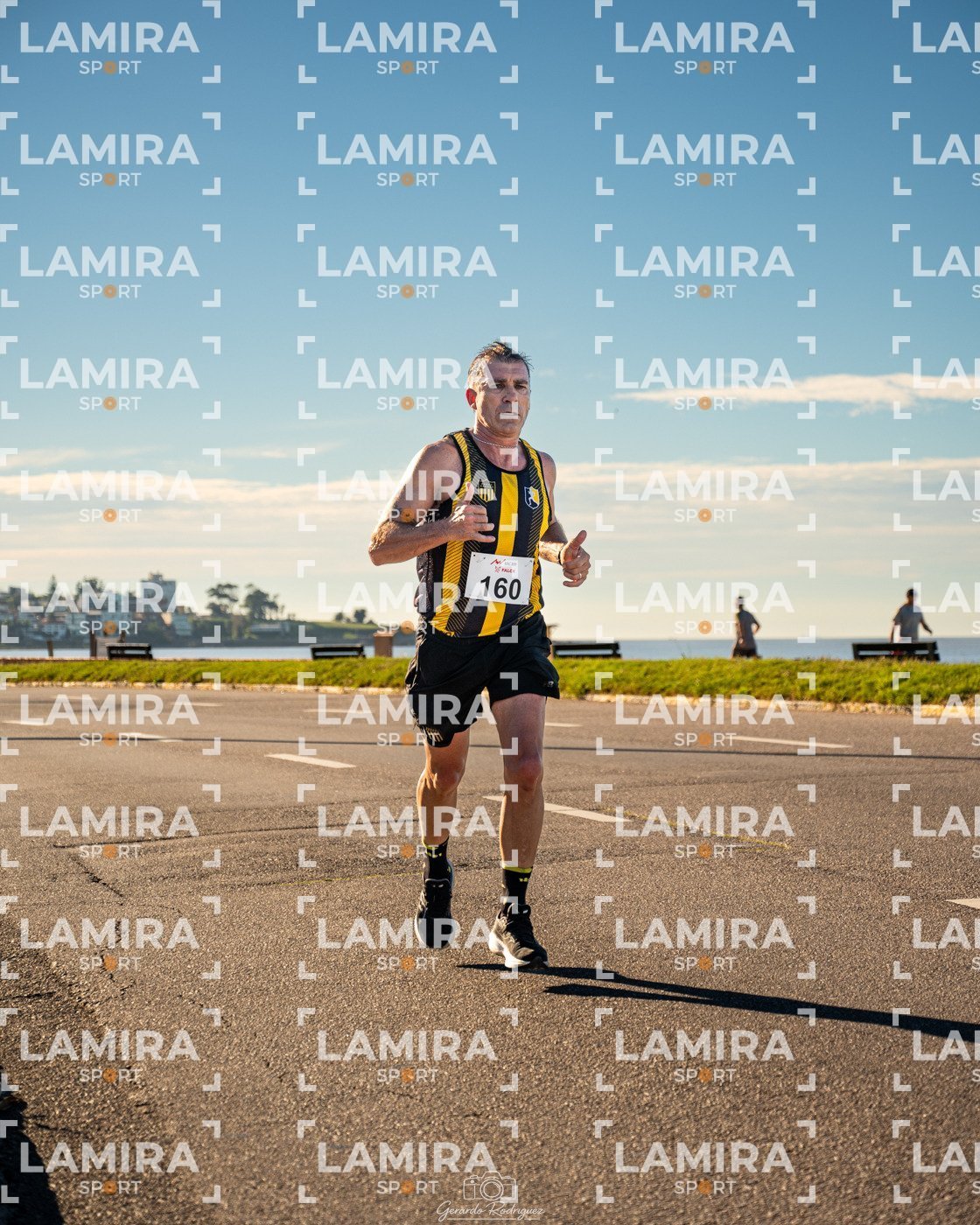 30K MONTEVIDEO - Dorsal 160