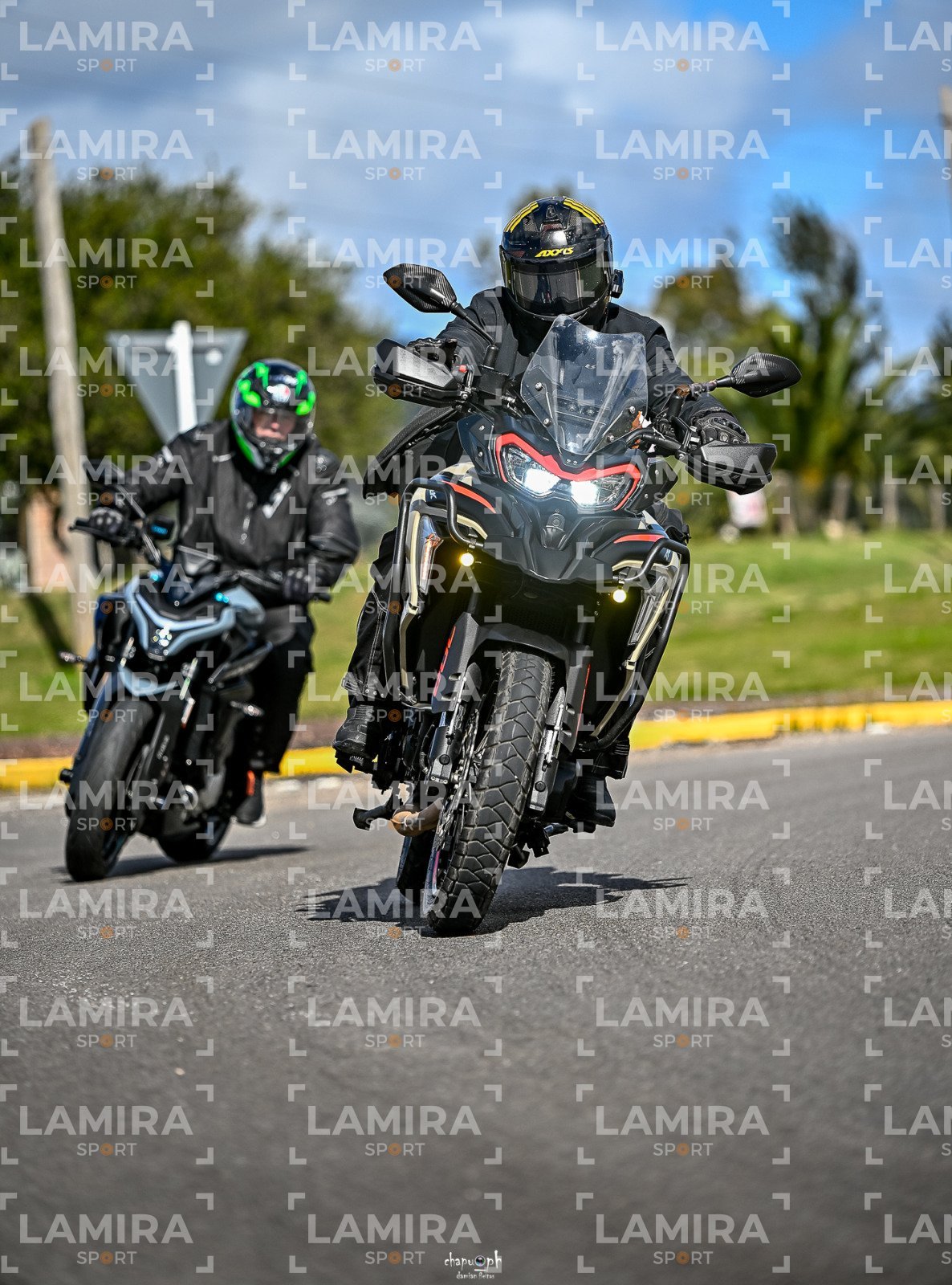 amigas - BCD6202.jpg
