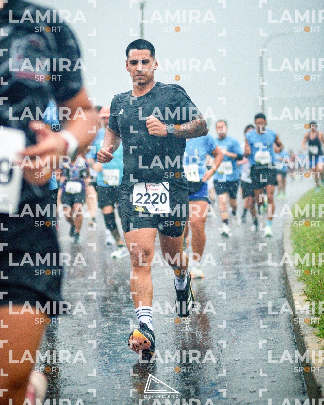 Corre Montevideo - Dorsal 2220