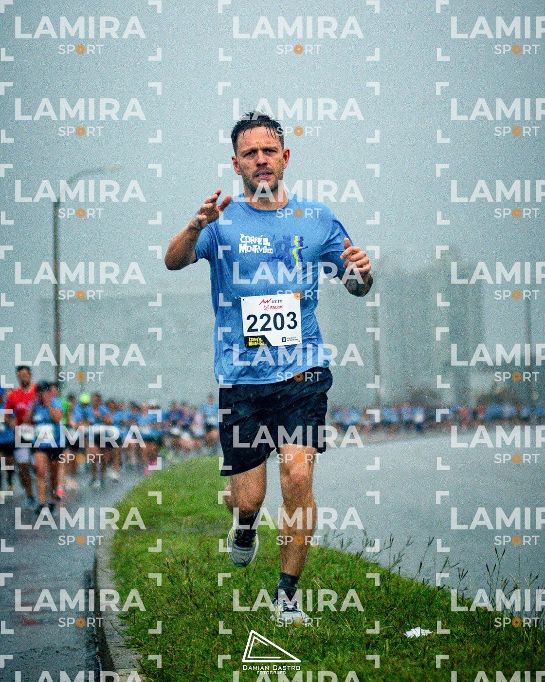 Corre Montevideo - Dorsal 2203