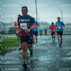 Corre Montevideo - Dorsal 2061