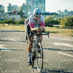 IRONMAN 70.3 - Dorsal 0122