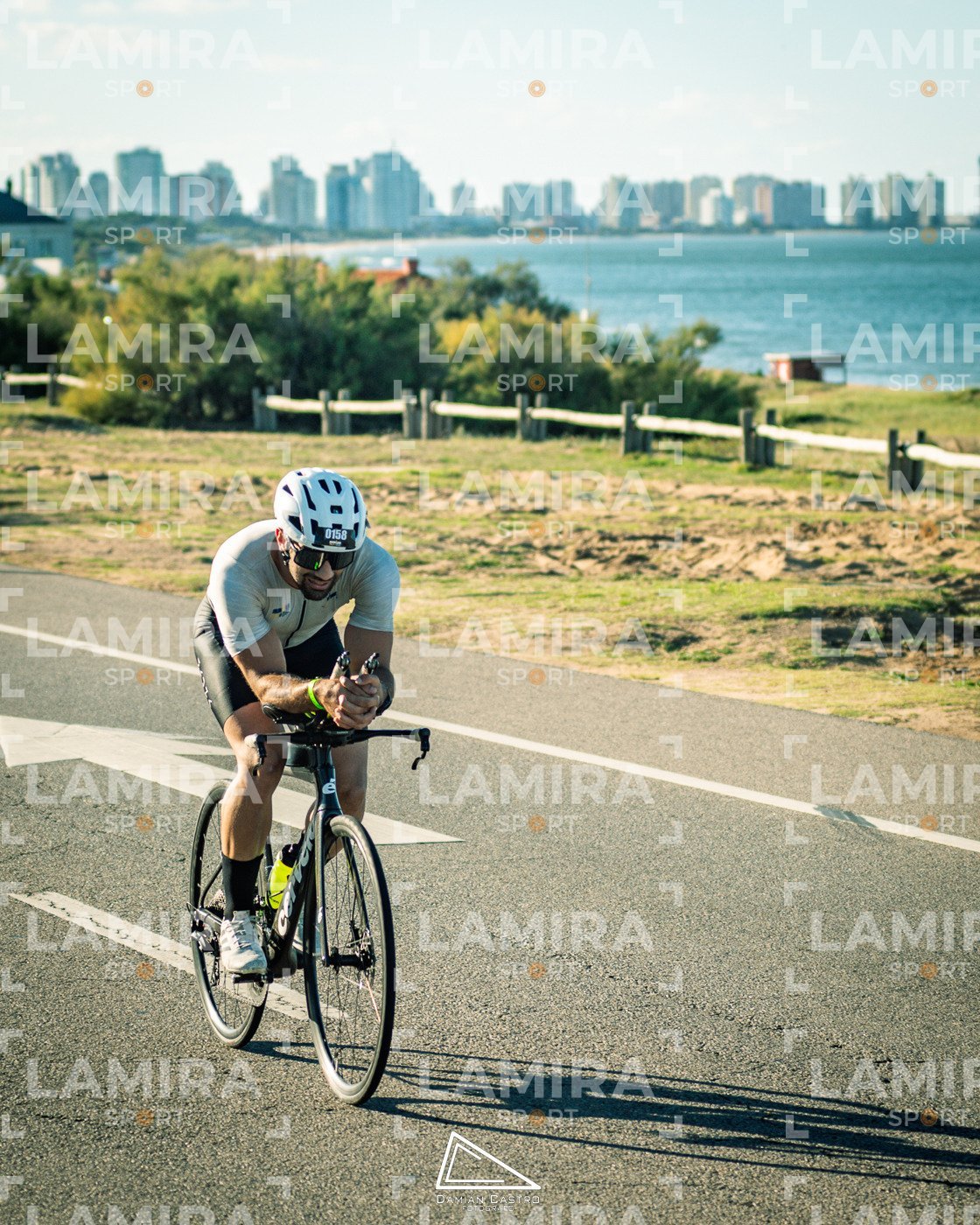 IRONMAN 70.3 - Dorsal 0158