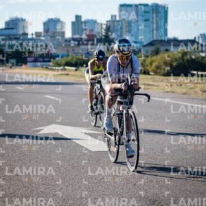 Ironman 70.3 - Dorsal 0453