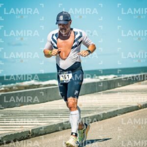 IRONMAN 70.3 - Dorsal 161