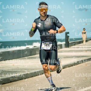 IRONMAN 70.3 - Dorsal 165