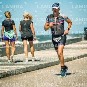 IRONMAN 70.3 - Dorsal 264