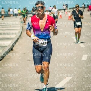 Ironman 70.3 - Dorsal 021