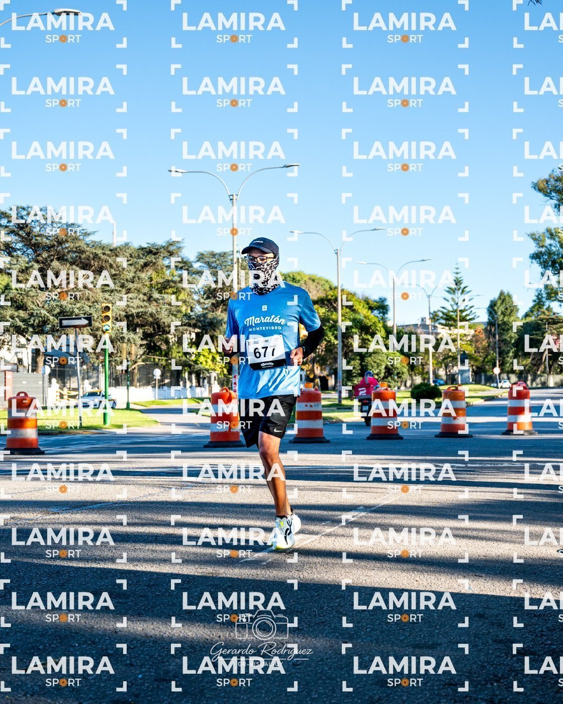 Maratón de Montevideo - Dorsal 677