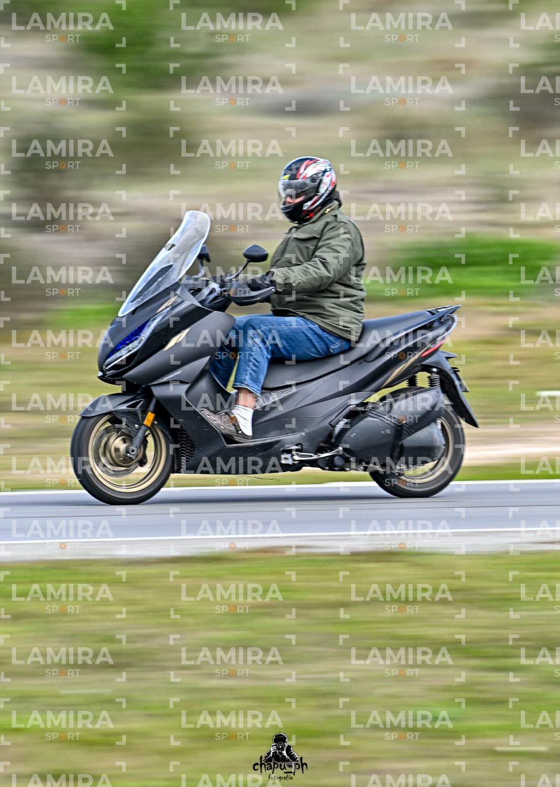 - BCD5069.jpg